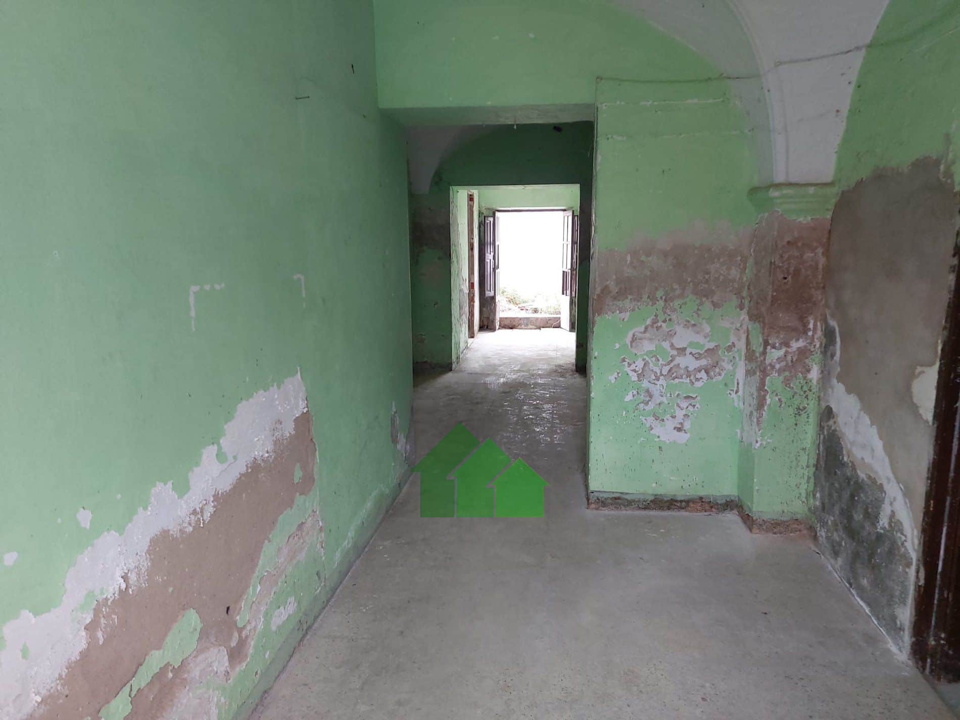 C-1006: VENTA DE PLANTA BAJA, CON GARAJE, AMPLIO PATIO, PRÓXIMA AL CENTRO DE PUEBLA DE LA CALZADA - Foto 2
