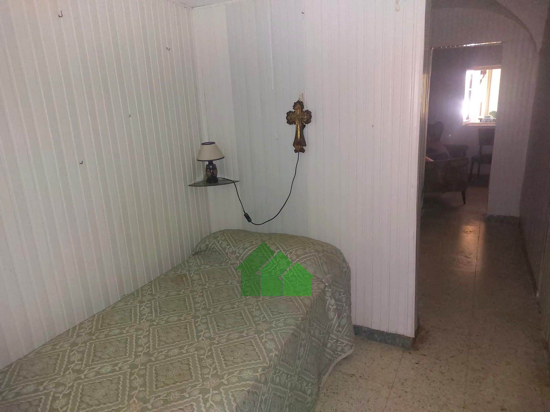 C-1049: VENTA DE CASA PARA REFORMAR EN PLANTA BAJA CON PATIO, NAVE, DOBLADO Y TERRAZA. MONTIJO - Foto 4