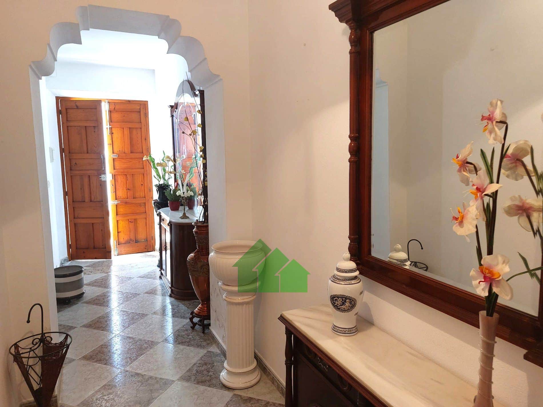 C-1054: VENTA DE CASA EN PLANTA BAJA CON NAVE, TERRAZA Y SALON BUHARDILLA EN PLANTA ALTA. - Foto 2