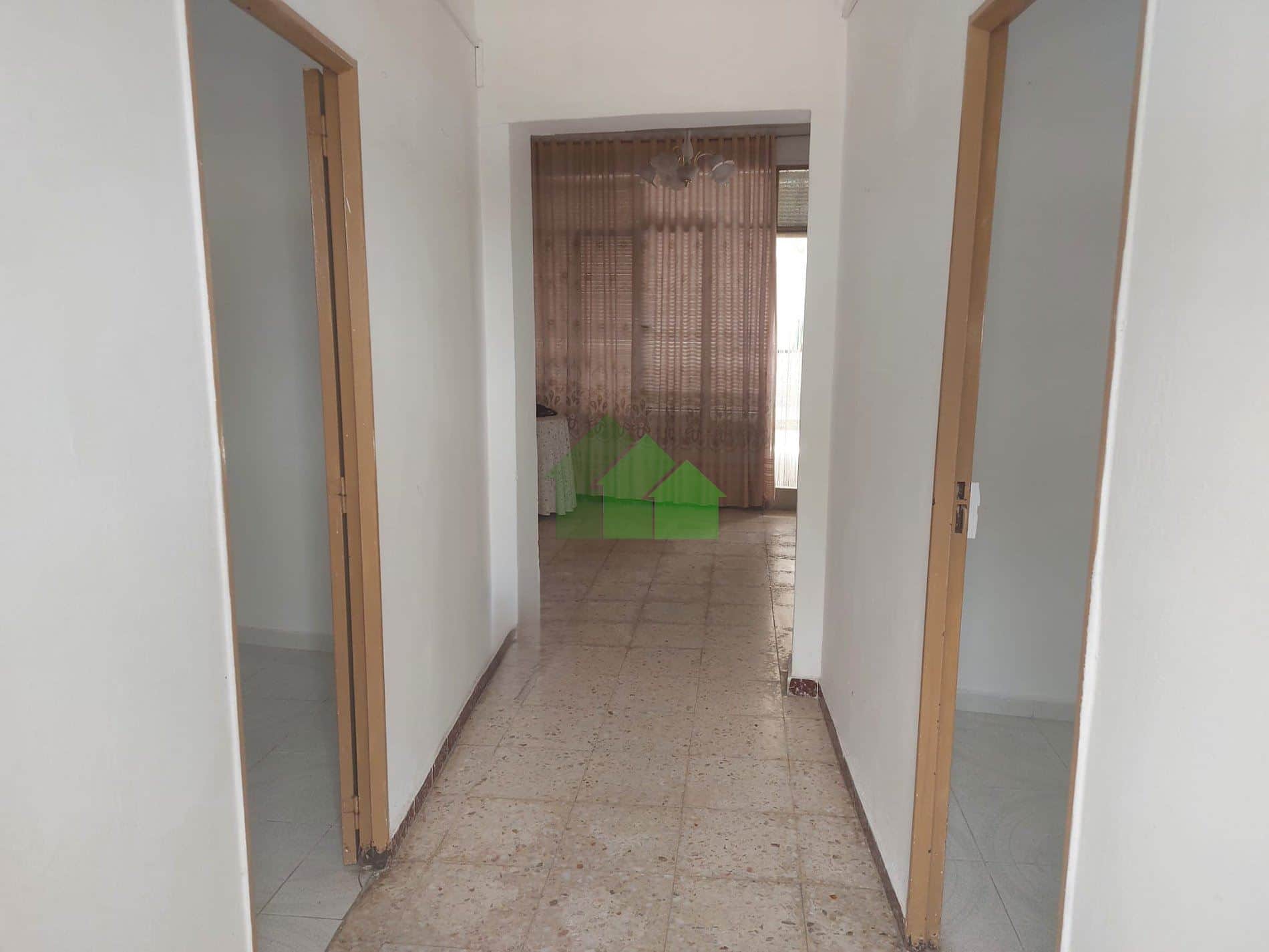 C-995 VENTA DE CASA DE ESQUINA PARA REFORMAR. MONTIJO. - Foto 1