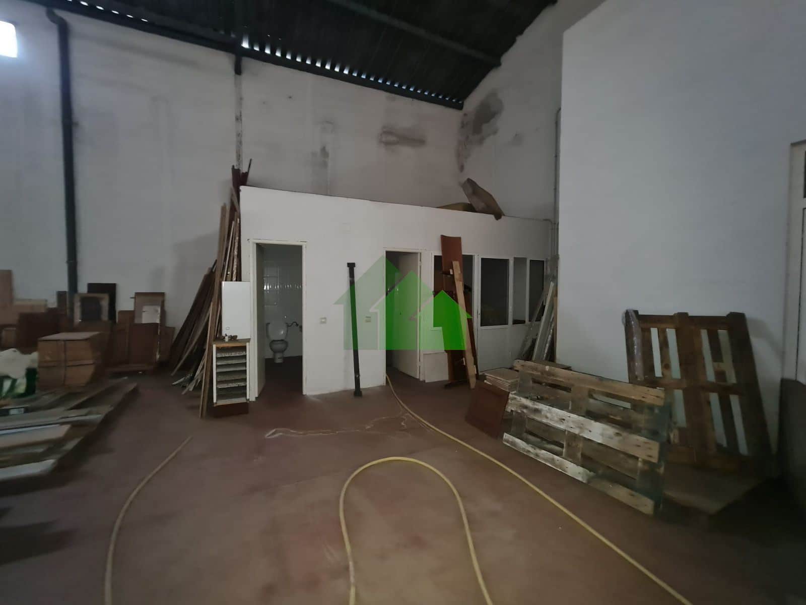 VENTA DE NAVE EN MONTIJO, ZONA SOLARES DE MORENO - Foto 5