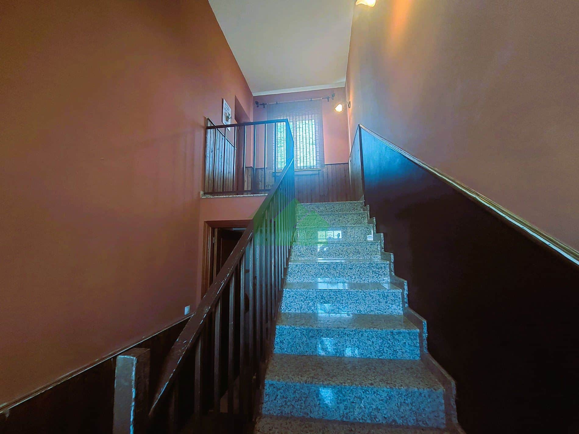 P-665: VENTA DE PISO EN PLANTA PRIMERA CON BUHARDILLA EN LOBÓN. - Foto 2