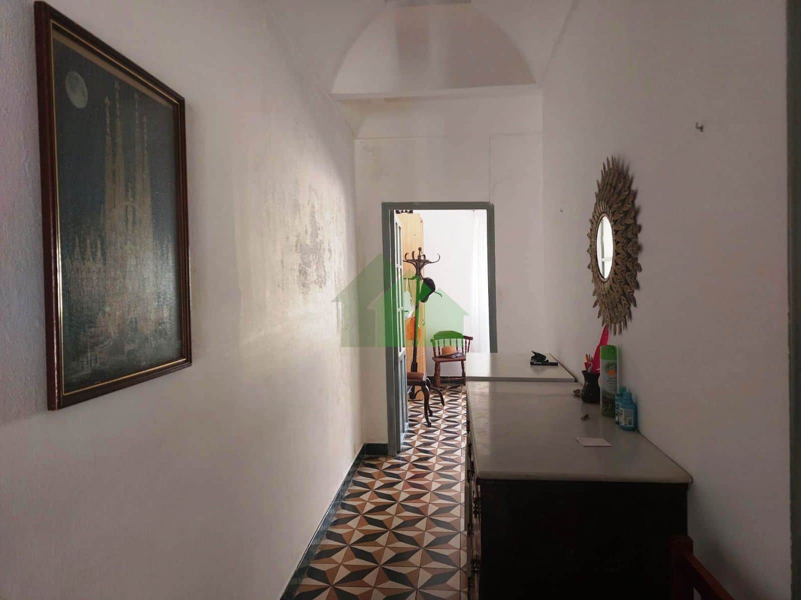P-683 VENTA DE EDIFICIO EN VILLAR DEL REY, FACHADA A TRES CALLES - Foto 1