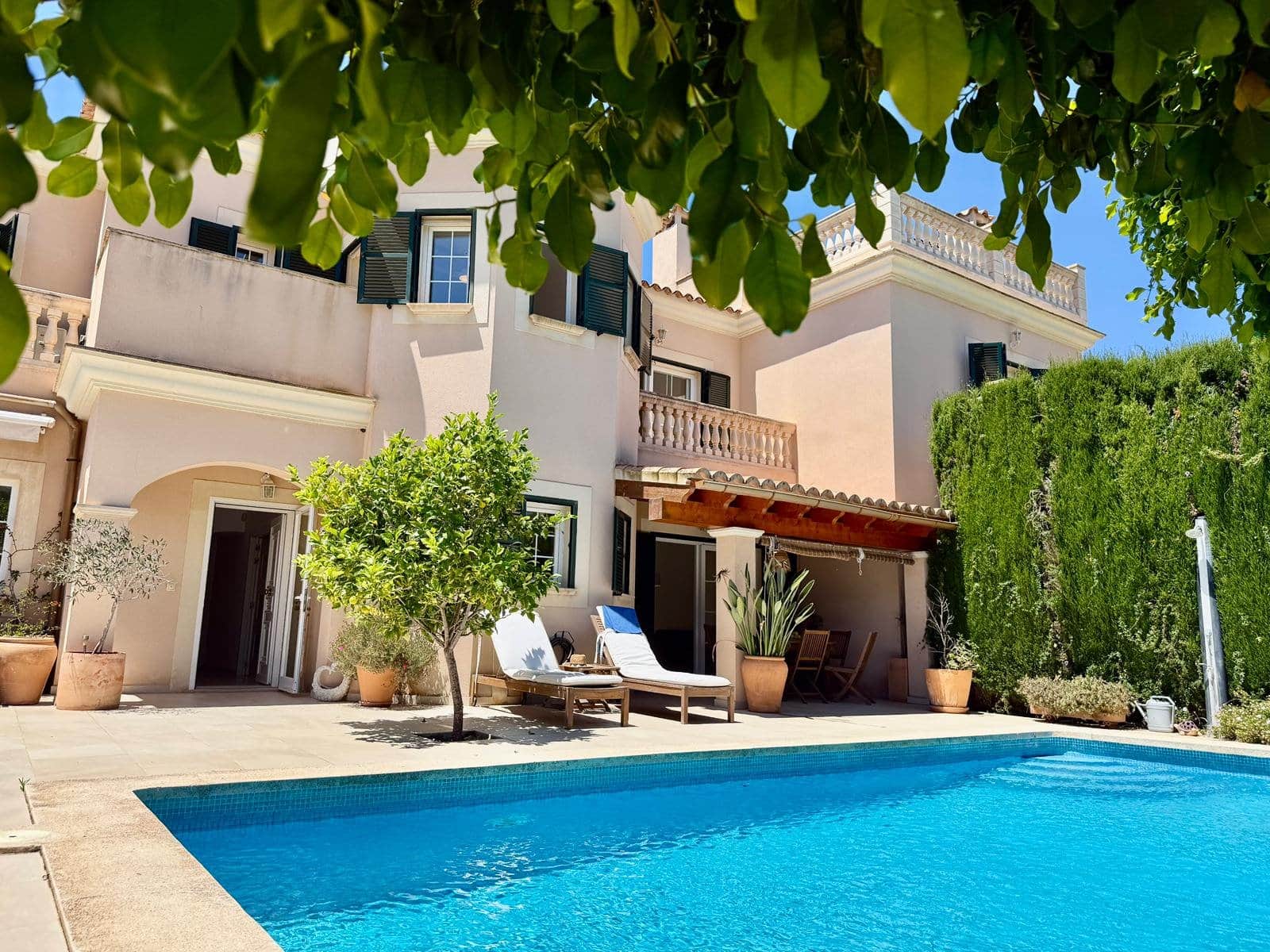 MÁS ESPACIO QUE UNA OBRA NUEVA – PAREADO CON 3 SUITES Y PISCINA EN PUIG DE ROS - Foto 5