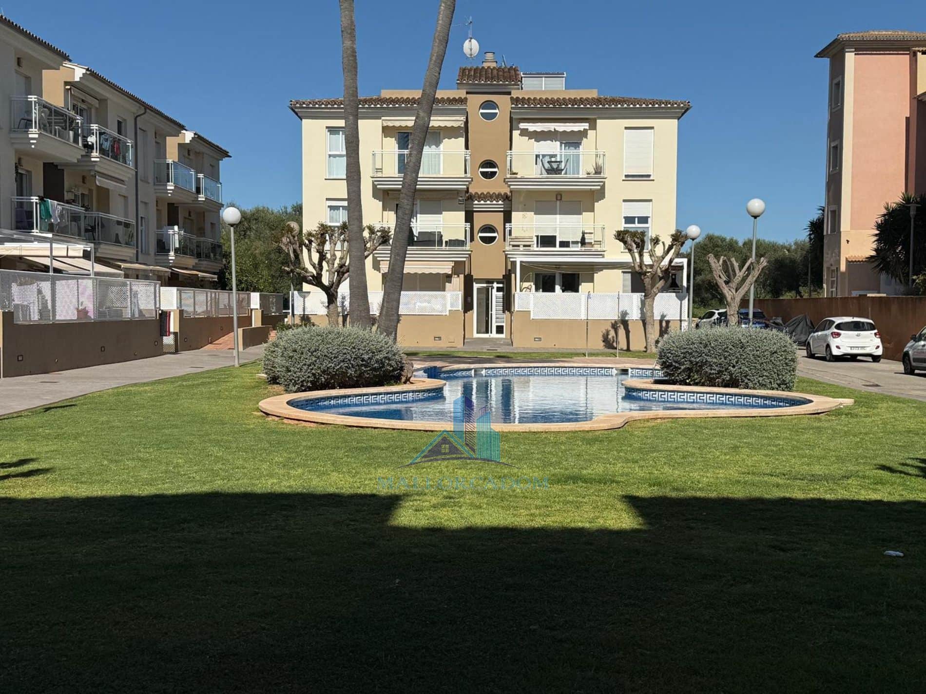 PLANTA BAJA CON JARDÍN PRIVADO Y PISCINA EN SA TORRE - Foto 5