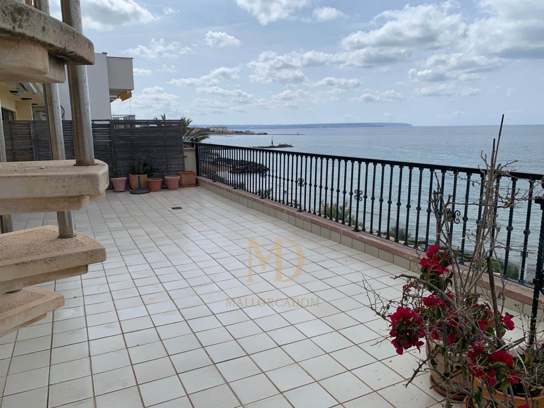 ÁTICO CON GRAN TERRAZA Y VISTAS AL MAR EN PORTIXOL – ACCESO DIRECTO A LA PLAYA - Foto 4