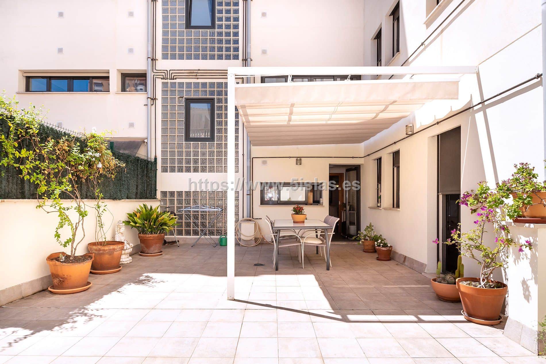 planta baja con patio en Santa Catalina - Foto 1