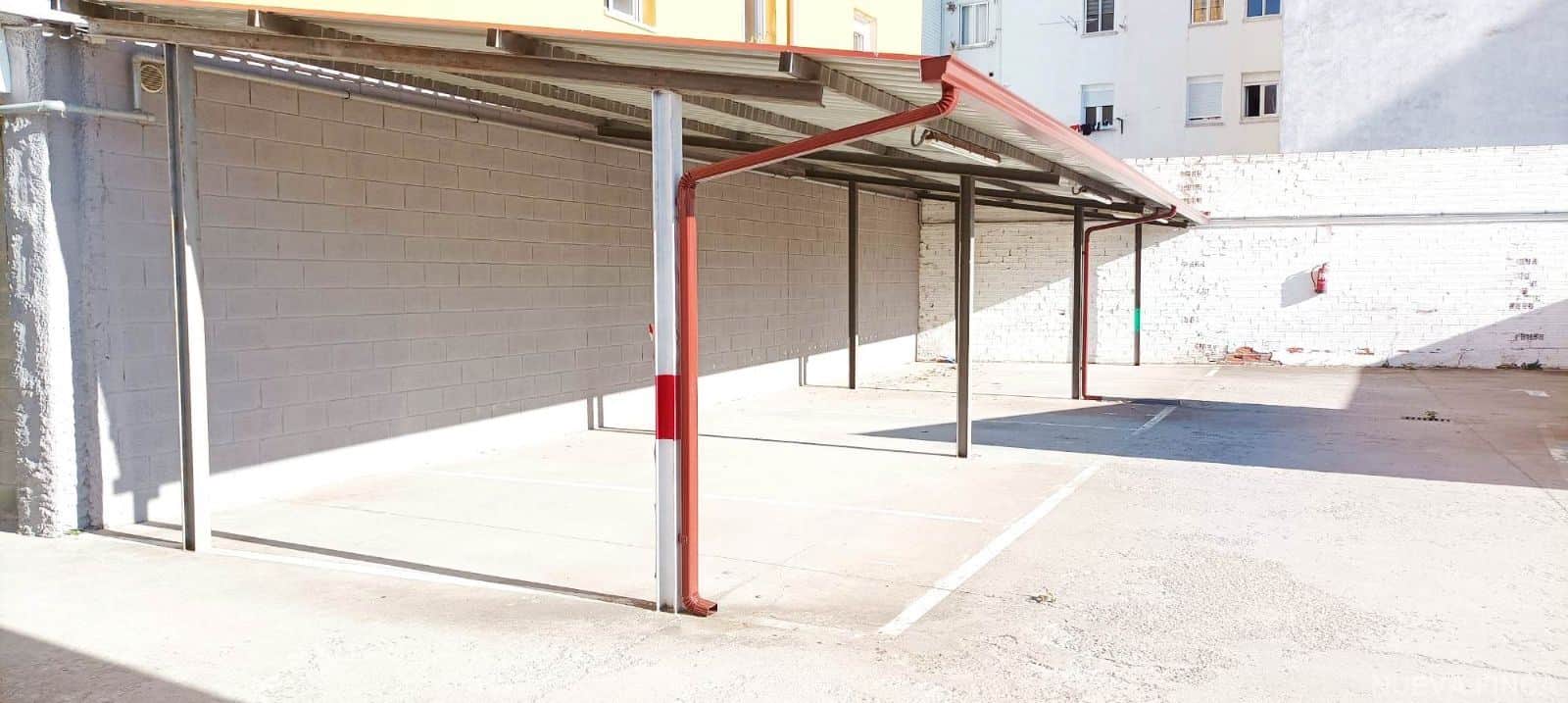 GARAJES Y TRASTEROS EN EL BARRIO SAN PEDRO DE LA FUENTE - Foto 3