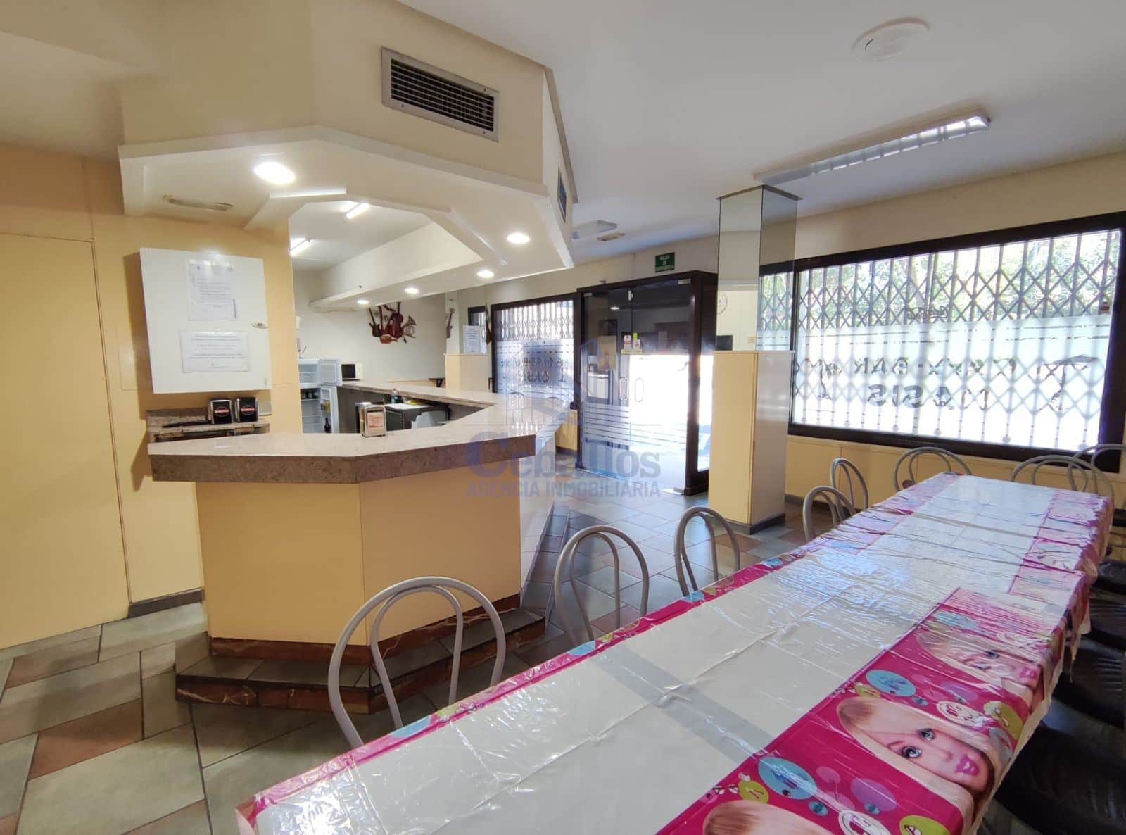 ¡Oportunidad de Inversión Inigualable! Bar Completamente Acondicionado en el Corazón de Guadalajara - Foto 2