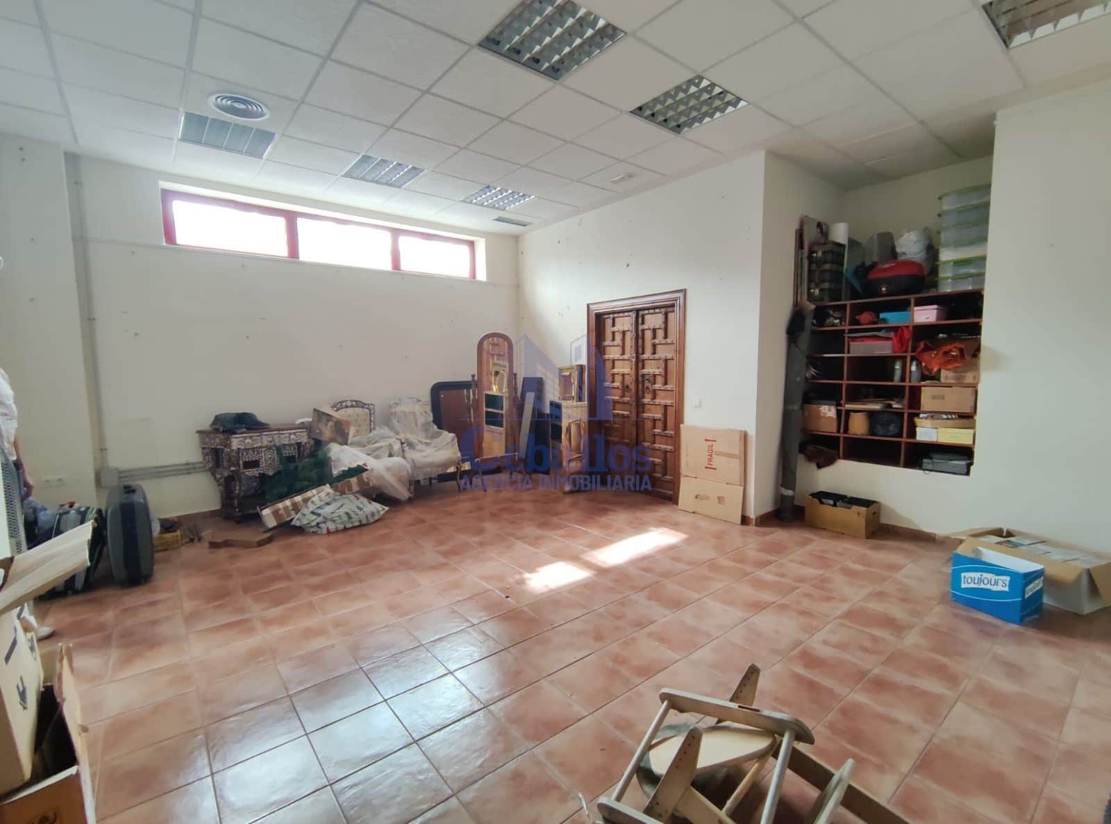 ¡Local Comercial Listo para tu Negocio en el Centro! - Foto 2