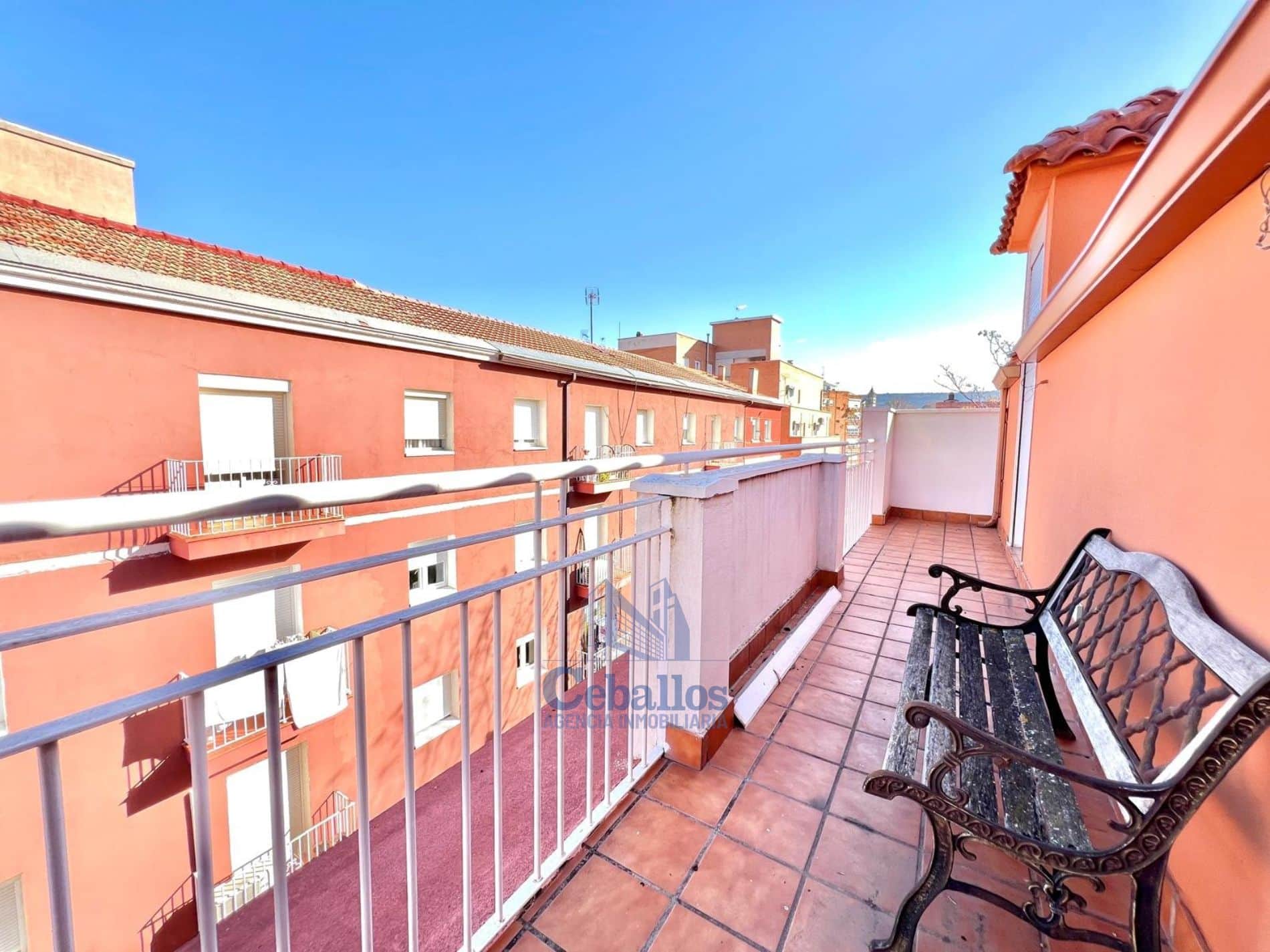 🏡 EXCLUSIVO DÚPLEX ÁTICO EN PLENO CENTRO DE GUADALAJARA - Foto 2