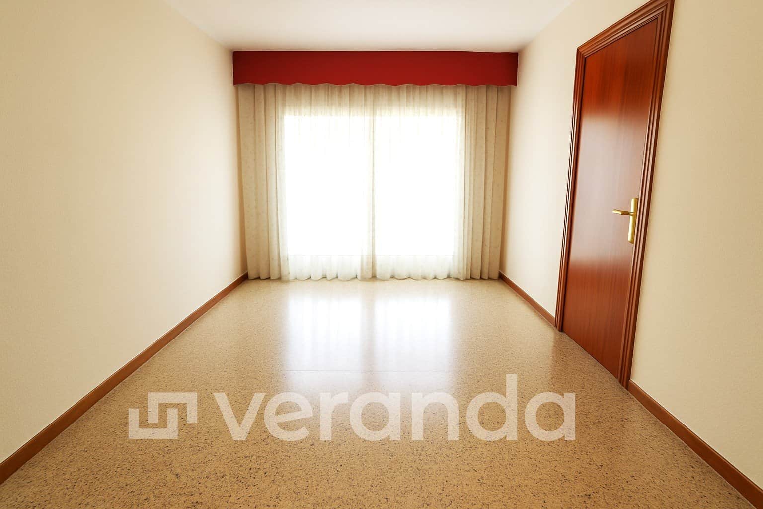 VIVIENDA DE 4 HABITACIONES CON ASCENSOR Y BALCON - Foto 1