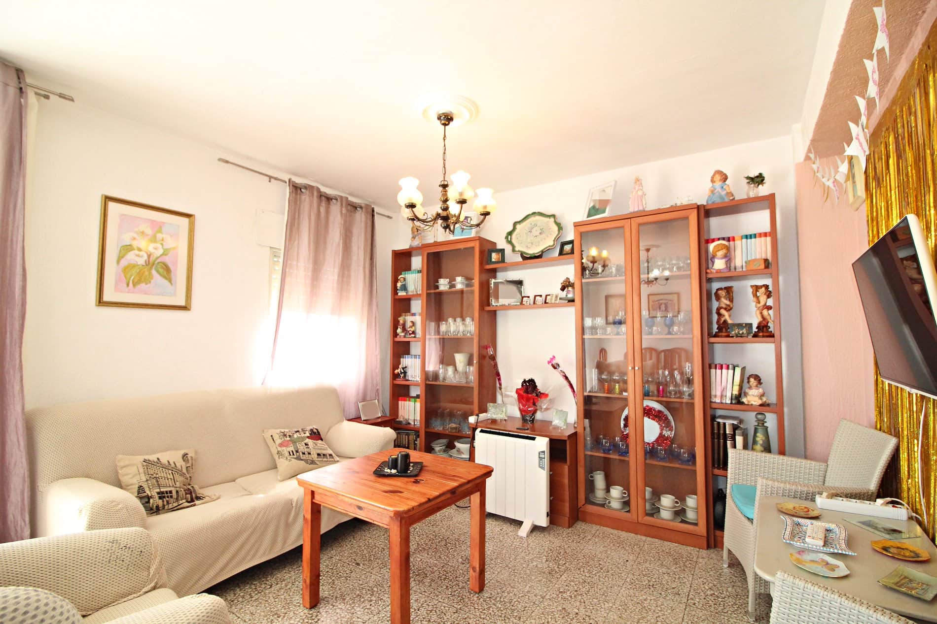 ¡Gran Oportunidad en La Hispanidad! Piso de 4 Habitaciones con Ascensor y Trastero - Foto 5