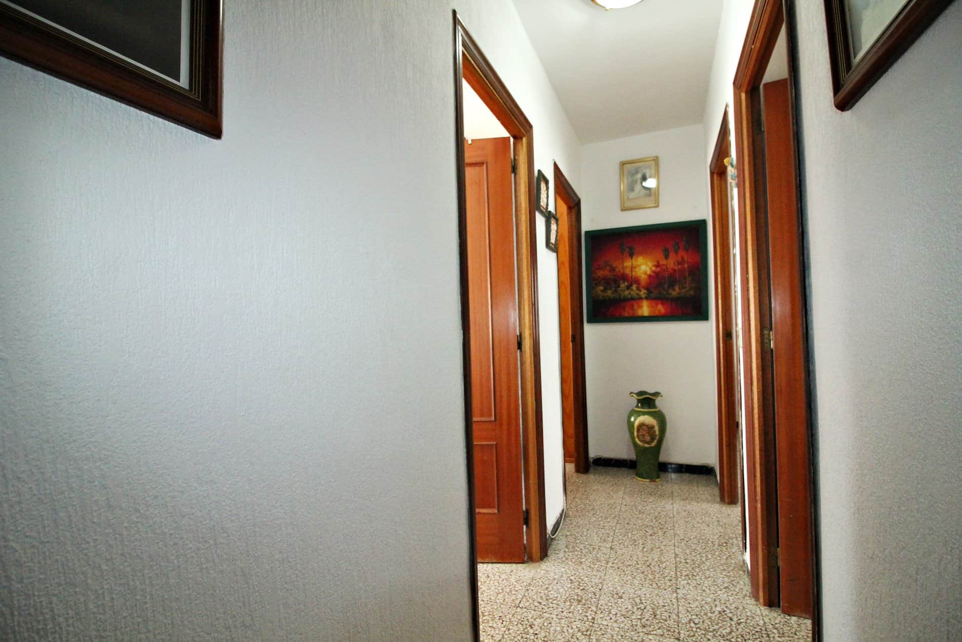 ¡Gran Oportunidad en La Hispanidad! Piso de 4 Habitaciones con Ascensor y Trastero - Foto 2