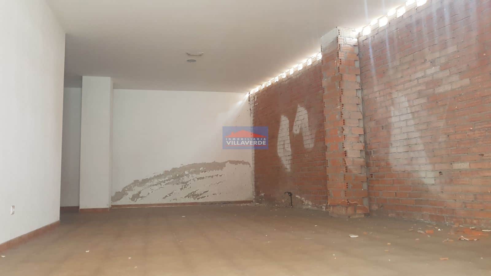 LOCAL SEMI-ACONDICIONADO EN CANGAS - Foto 4