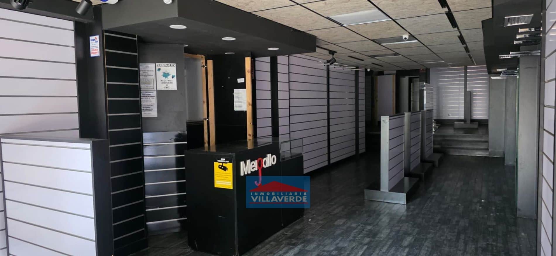 LOCAL COMERCIAL EN VENTA Y ALQUILER EN EL CENTRO DE CANGAS - Foto 2