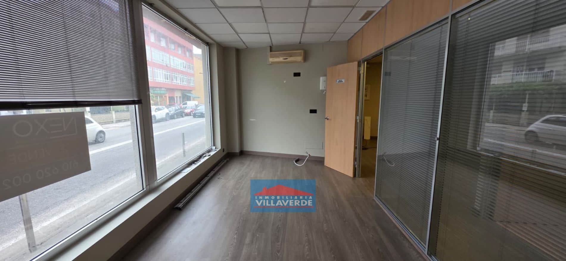 Local comercial en venta en Cangas - Foto 2