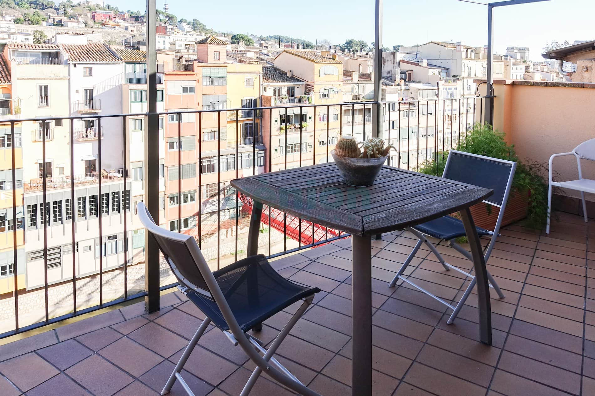 ATICO DUPLEX EN LA CALLE SANTA CLARA, CON VISTAS A LA CATEDRAL Y CASAS DE L’ONYAR - Foto 3