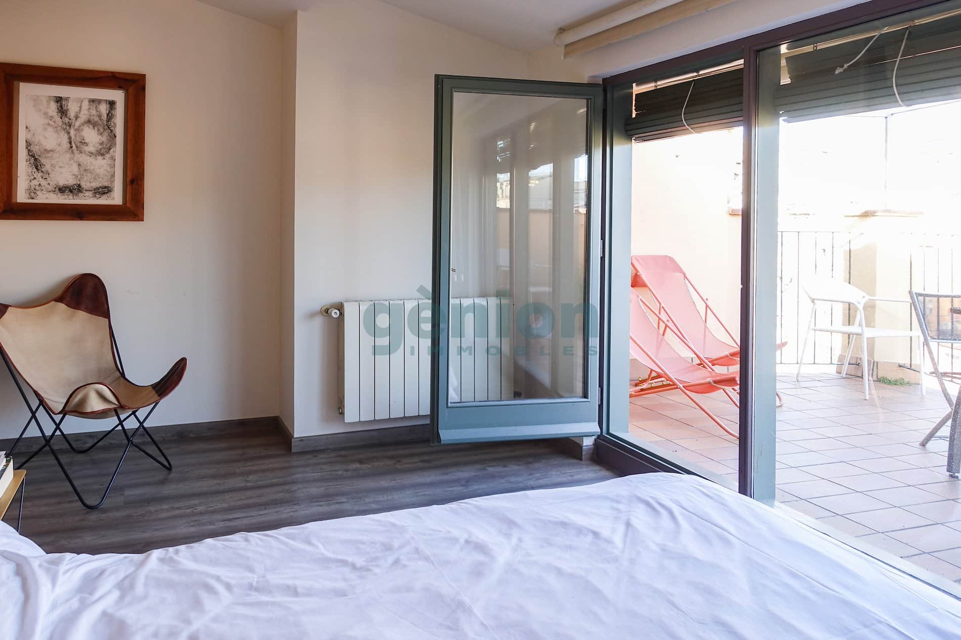 ATICO DUPLEX EN LA CALLE SANTA CLARA, CON VISTAS A LA CATEDRAL Y CASAS DE L’ONYAR - Foto 1