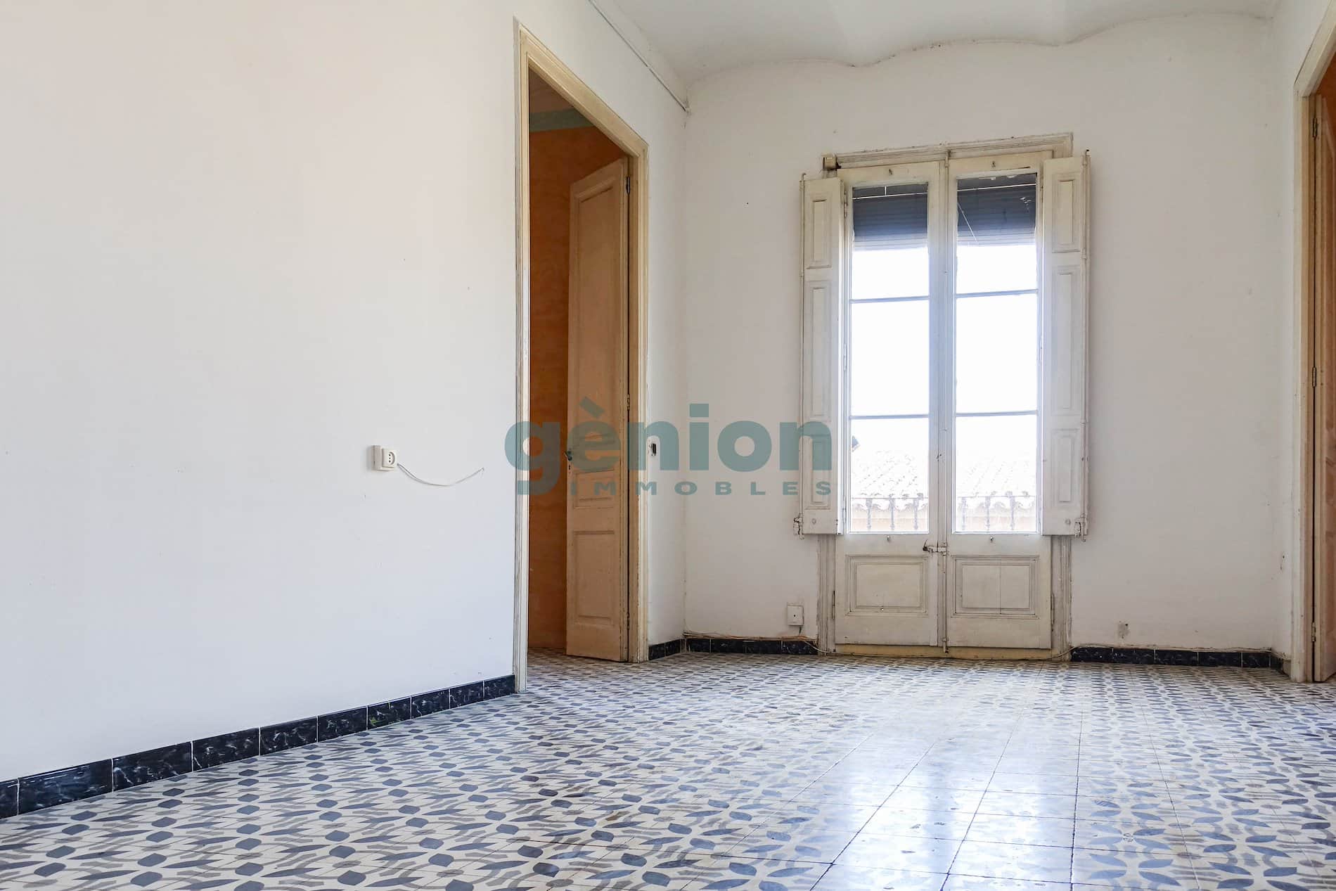 PISO DE 4 HABITACIONES EN EDIFICIO HISTÓRICO, C/ DE FRANCESC EIXIMENIS - Foto 5