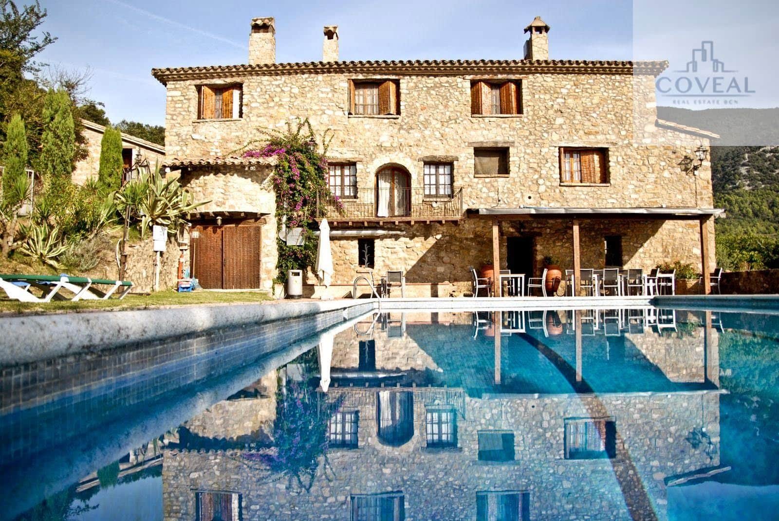 FANTASTICA MASIA DE 2443 M2 CON PARCELA DE 5,73 ha EN BEUDA - Foto 4