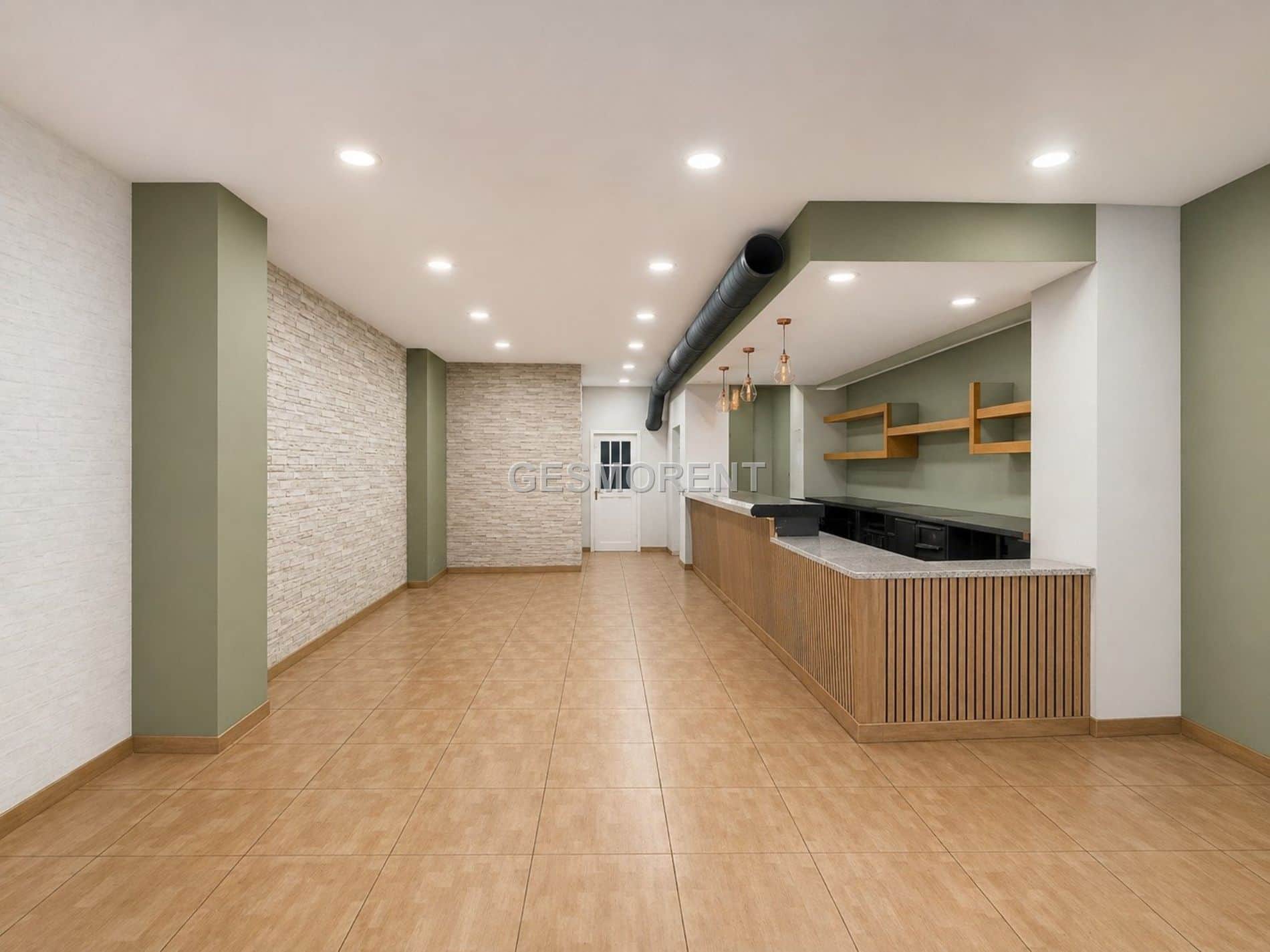 Local comercial en alquiler en Llevant. - Foto 1