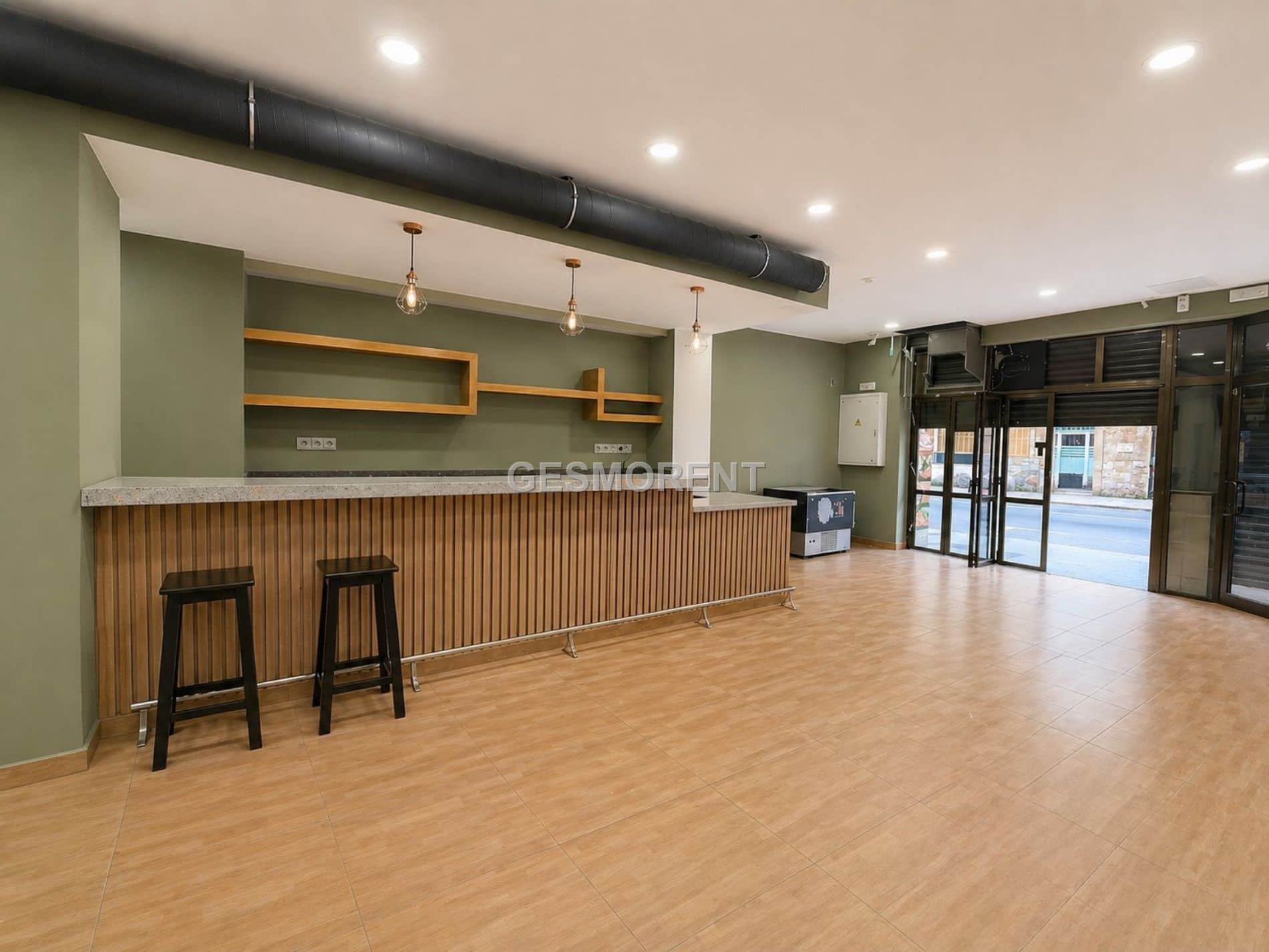 Local comercial en alquiler en Llevant. - Foto 3