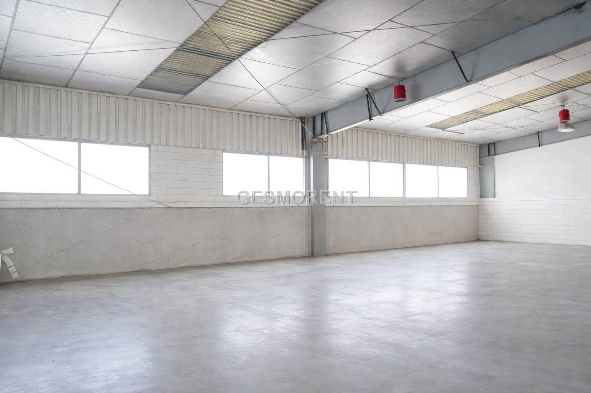 NAVE EN 1ª PLANTA EN VENTA EN MATARÓ - Foto 1