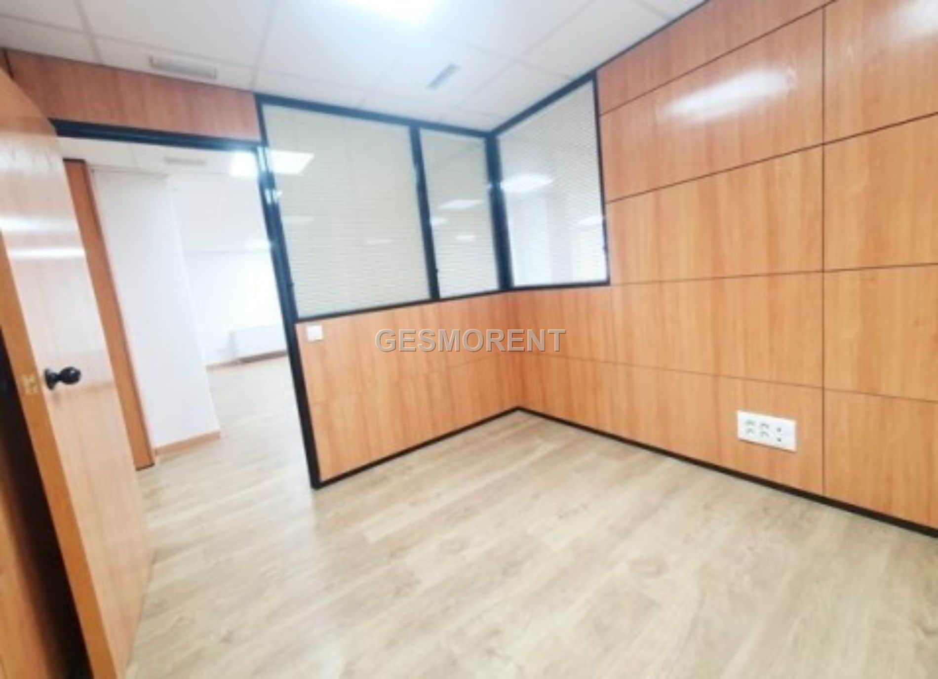 OFICINA EN ALQUILER EN LAS CORTES, BARRIO EN EL CENTRO DE MADRID - Foto 2