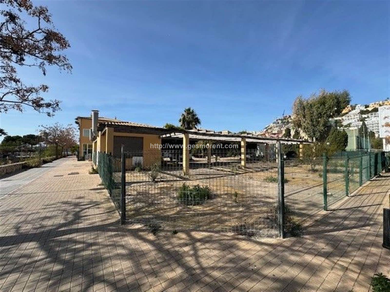 CENTRO COMERCIAL EN VENTA EN SANTA PONSA, PALMA DE MALLORCA - Foto 1