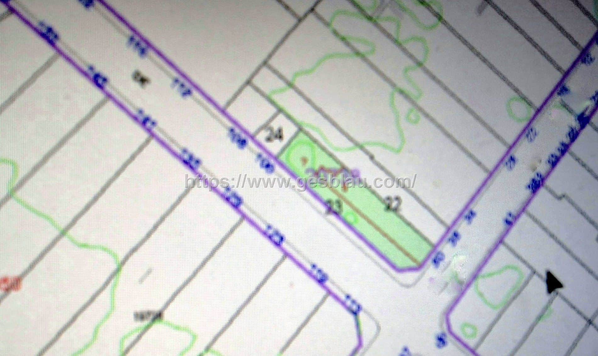 Solar edificable con orientación a dos calles - Foto 4