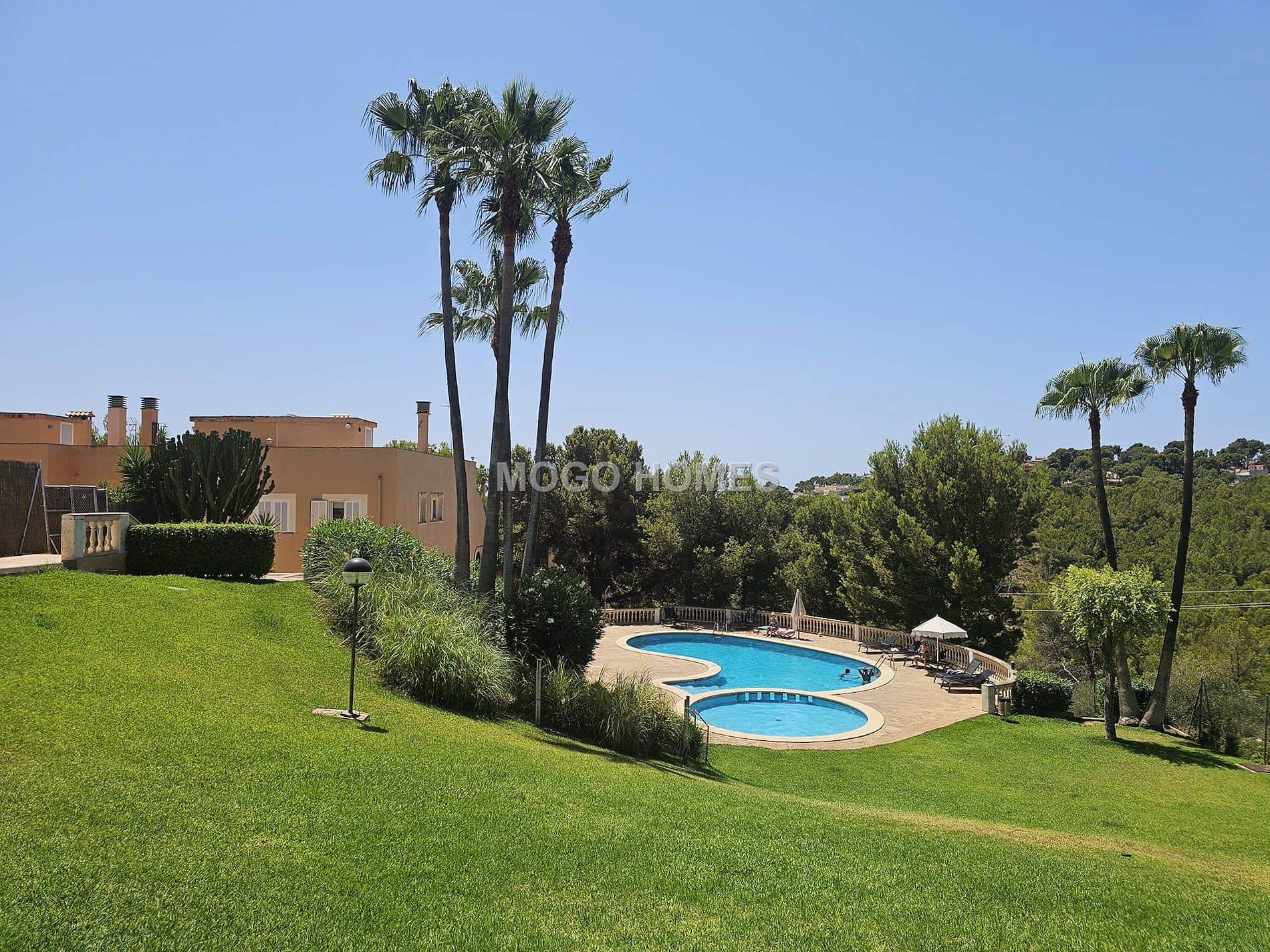 PRECIOSO CHALET ADOSADO EN SAN AGUSTIN - Foto 1
