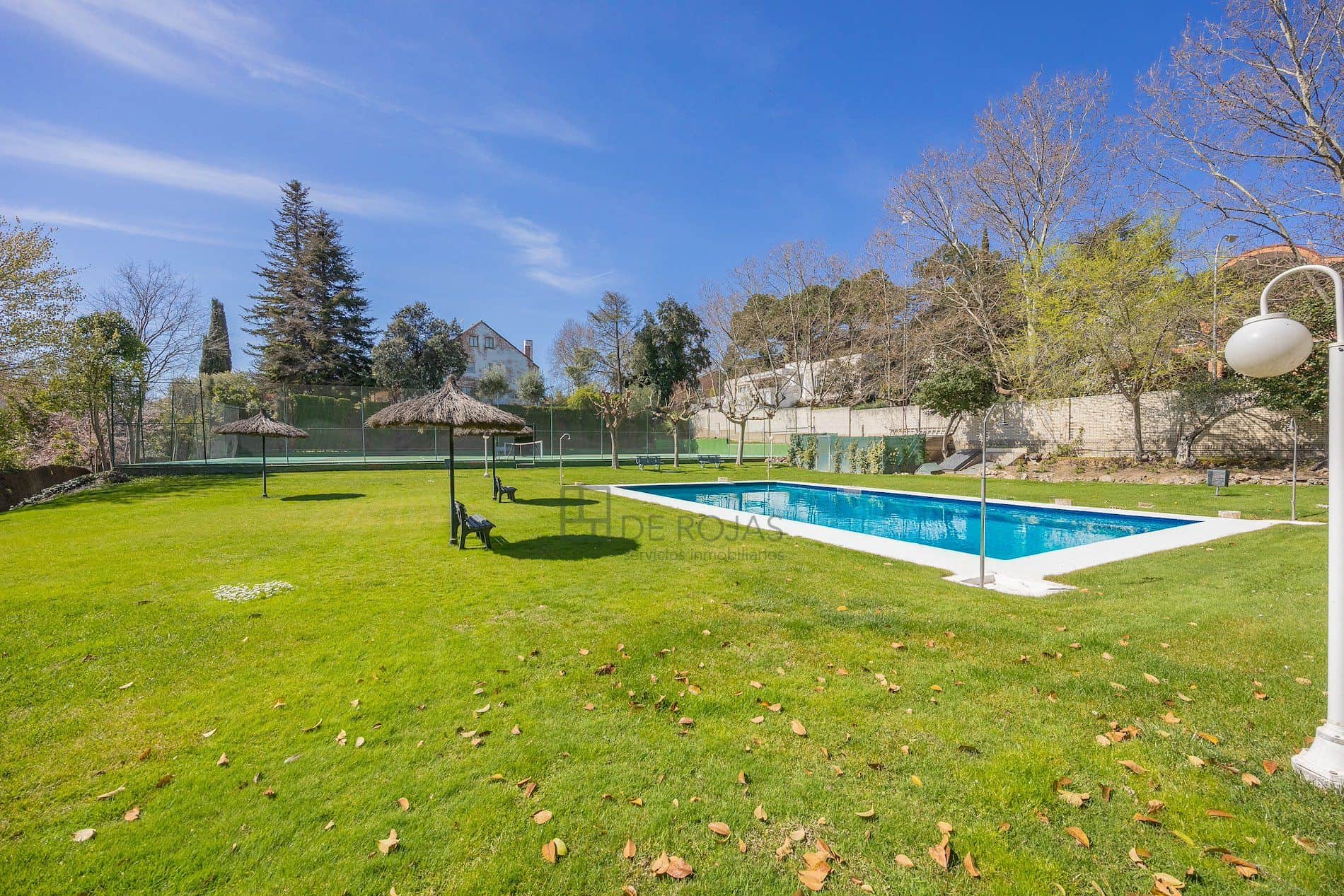 CHALET PAREADO EN VENTA EN FUENCARRAL- EL PARDO (MADRID ) - Foto 4
