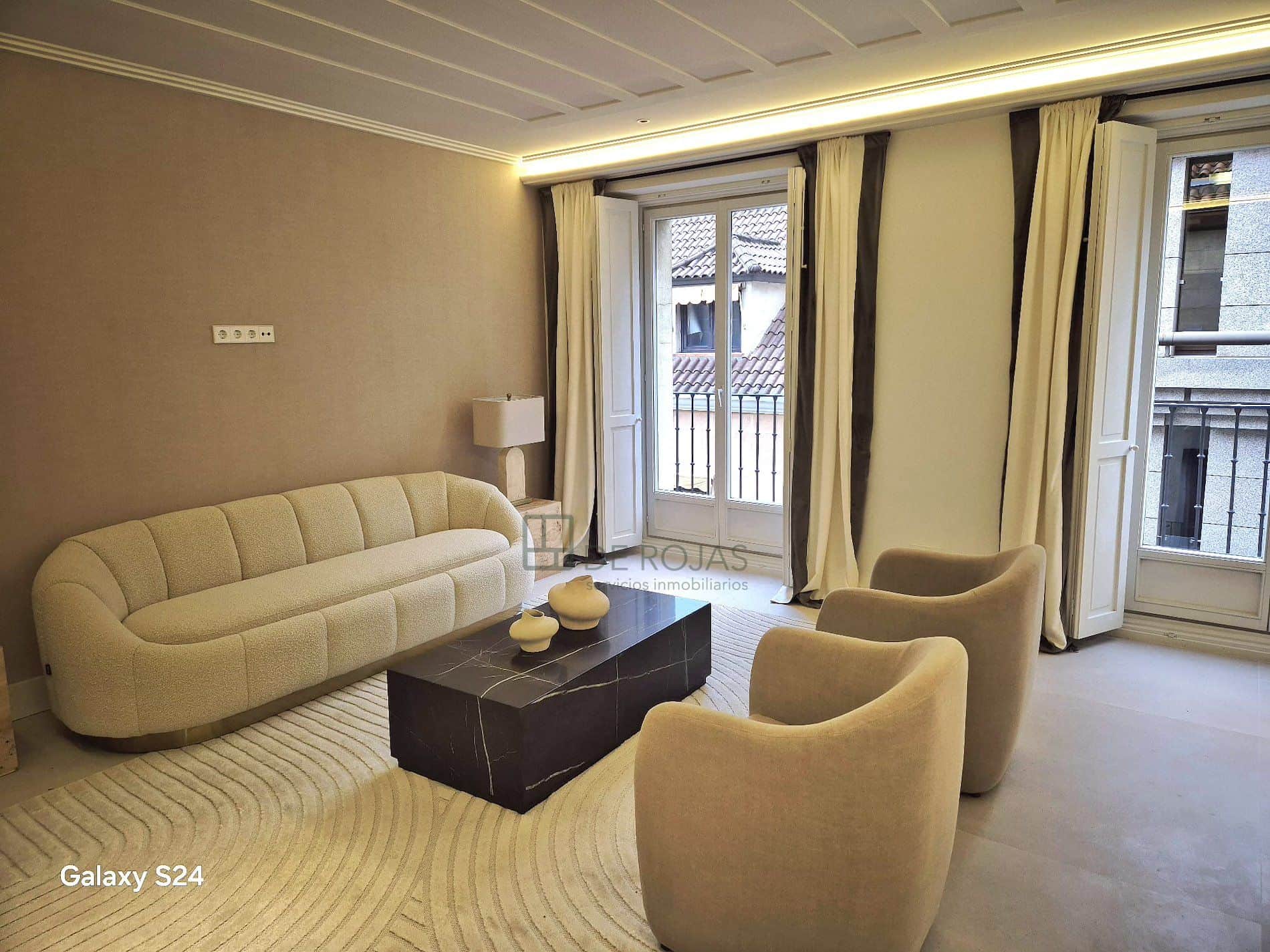 VIVIENDA EXTERIOR MUY LUMINOSA EN AUSTRIAS (PALACIO) - Foto 2