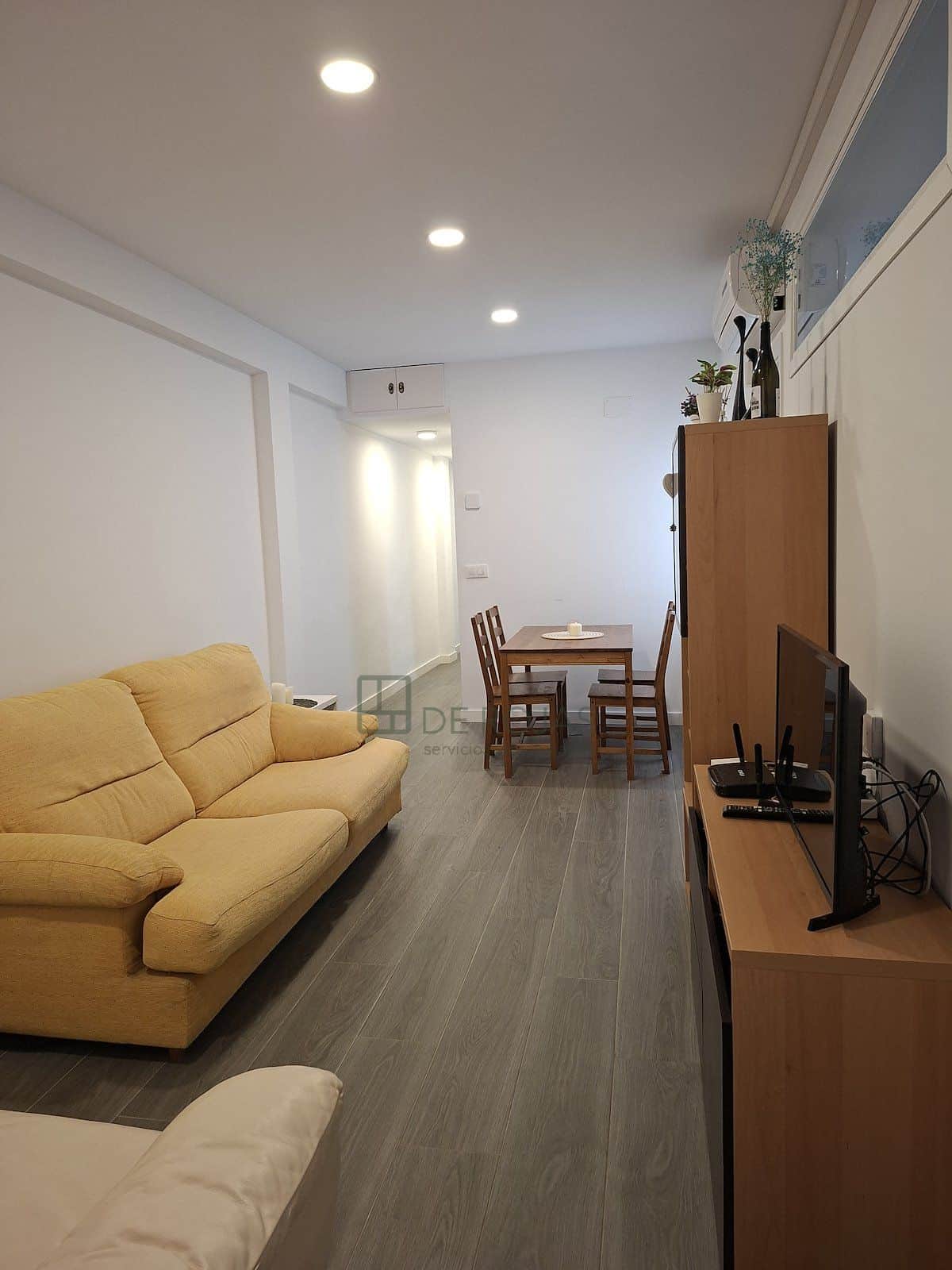 VIVIENDA EXTERIOR CON TERRAZA EN CUATRO CAMINOS - Foto 1
