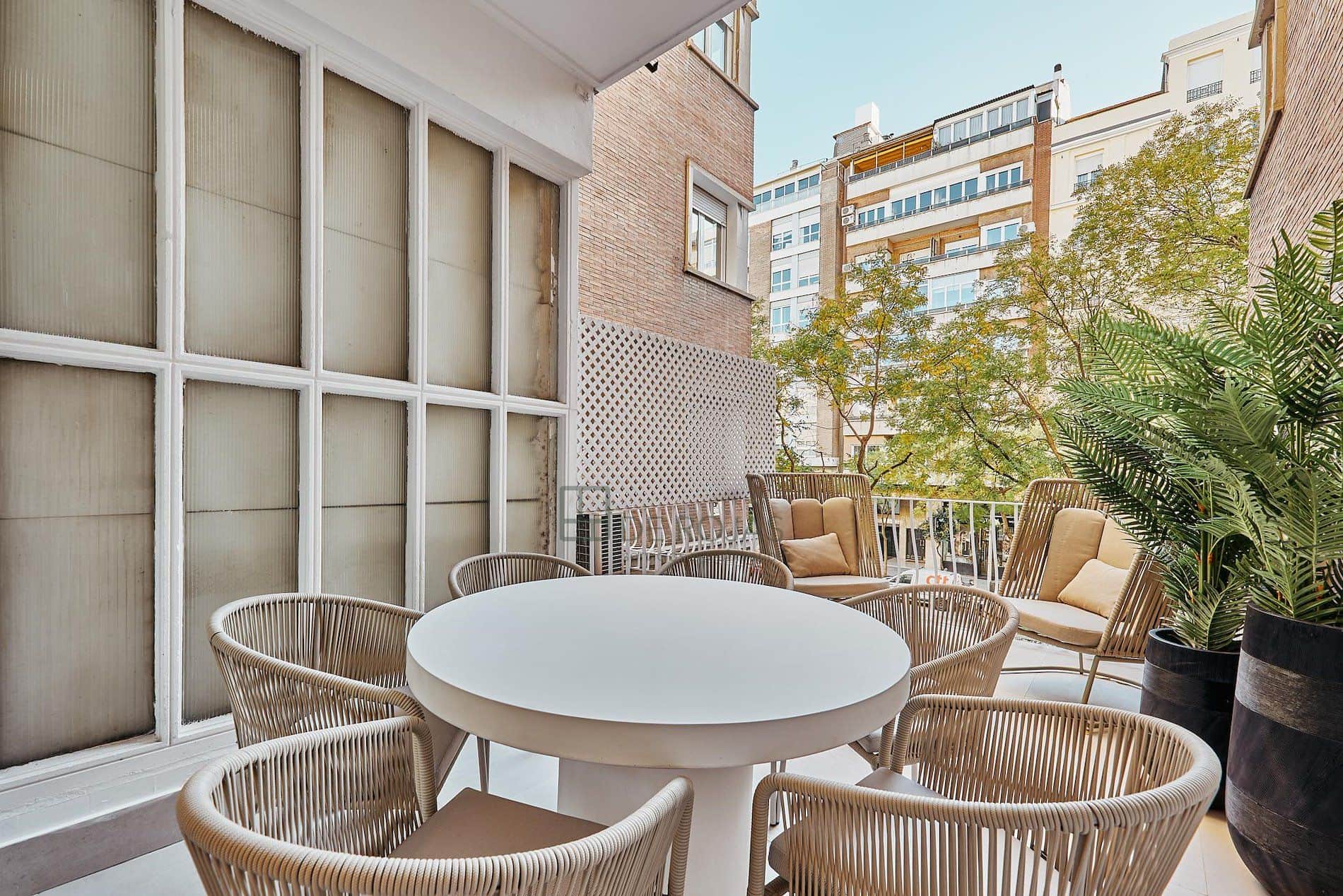VIVIENDA EXTERIOR CON DOS TERRAZAS EN EL BARRIO DE SALAMANCA - Foto 1