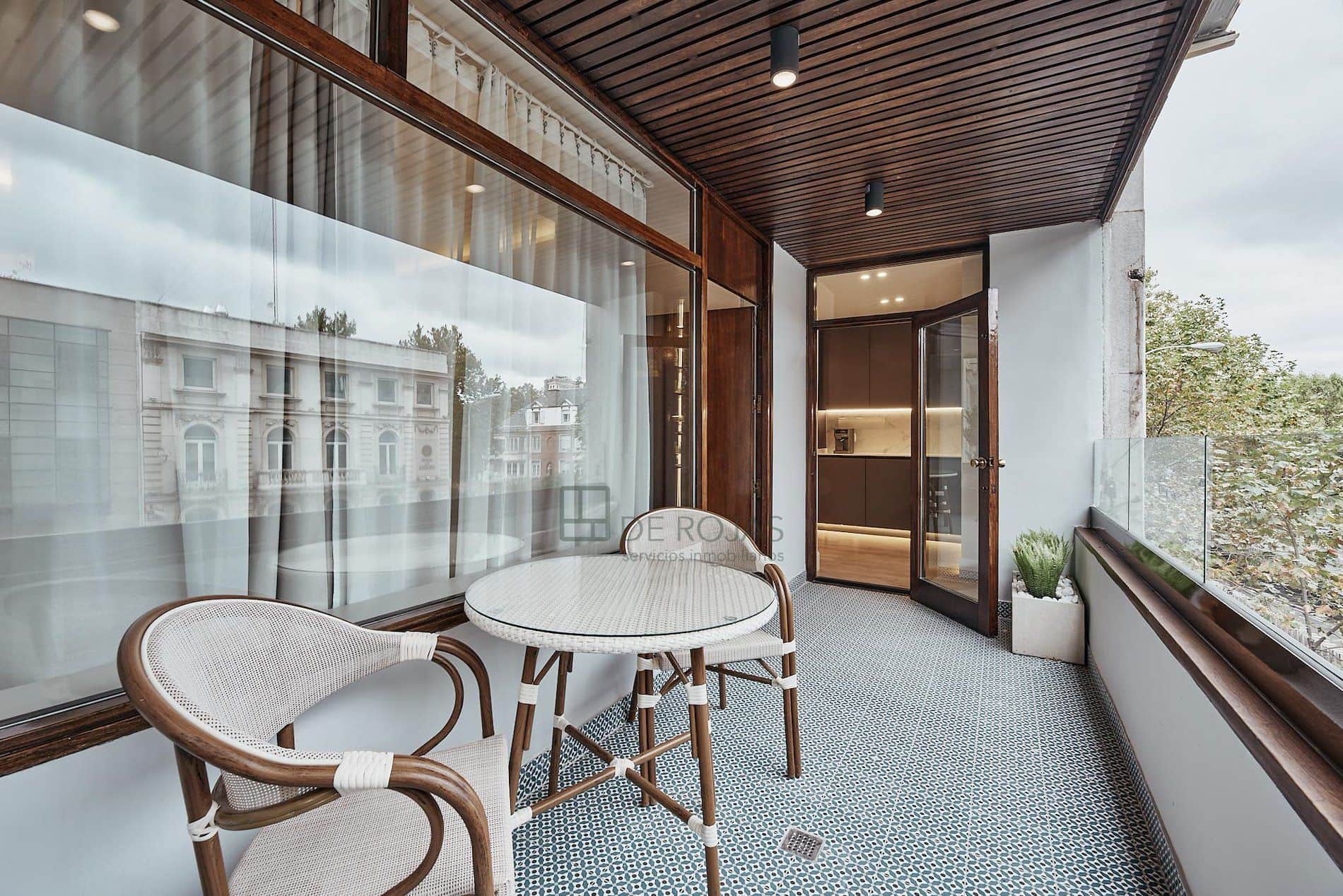 VIVIENDA CON TERRAZA EN MARIA DE MOLINA - Foto 1