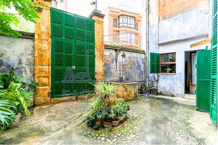 Casa señorial histórica en el centro de Manacor — 640 m² con infinitas posibilidades - Foto 3