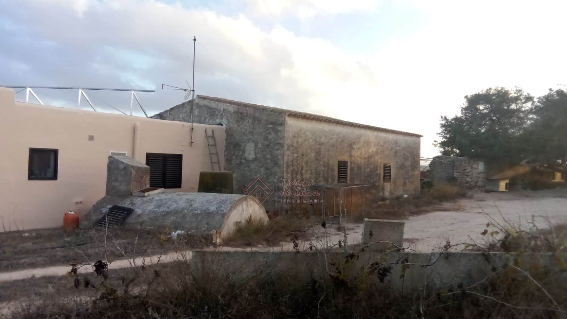 Finca Rústica con 2 Anexos y Parcela en Formentera - Foto 4