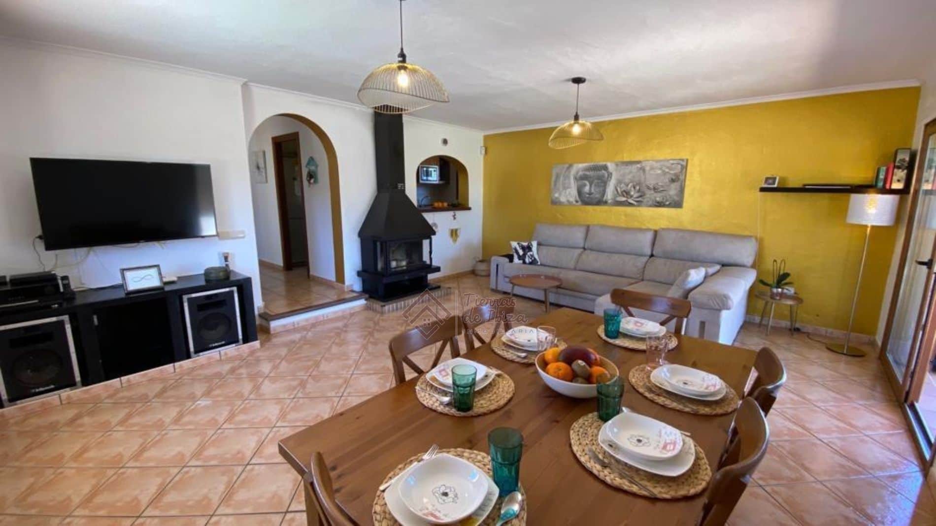Chalet con Piscina, Trastero y Garajes en Santa Eulalia - Foto 5