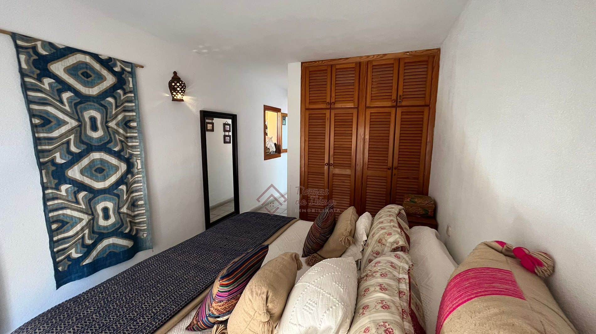 Dúplex con Terraza Privada y Vistas al Mar - Foto 4