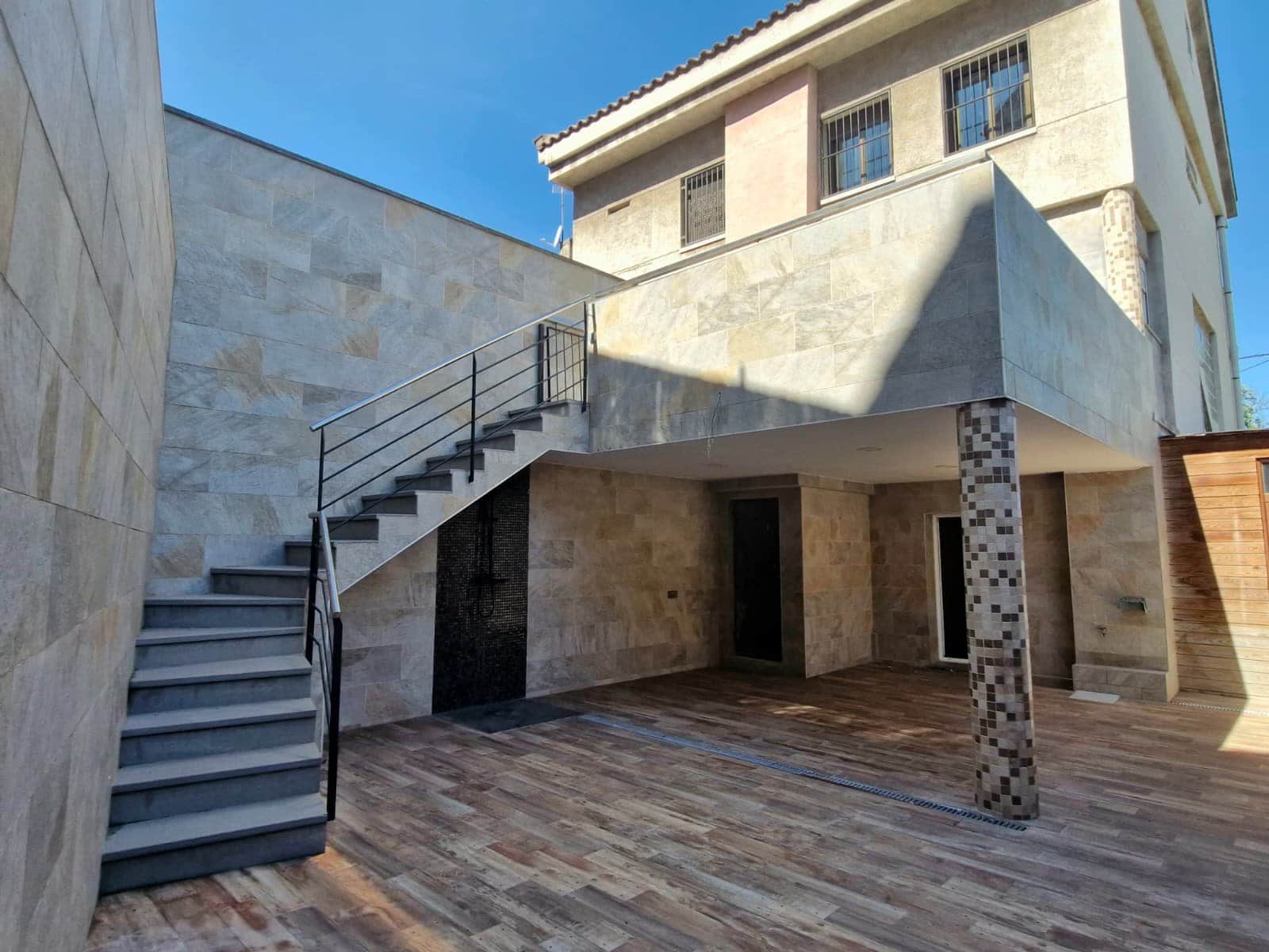 Exclusiva vivienda con acabados de primera calidad - Foto 2