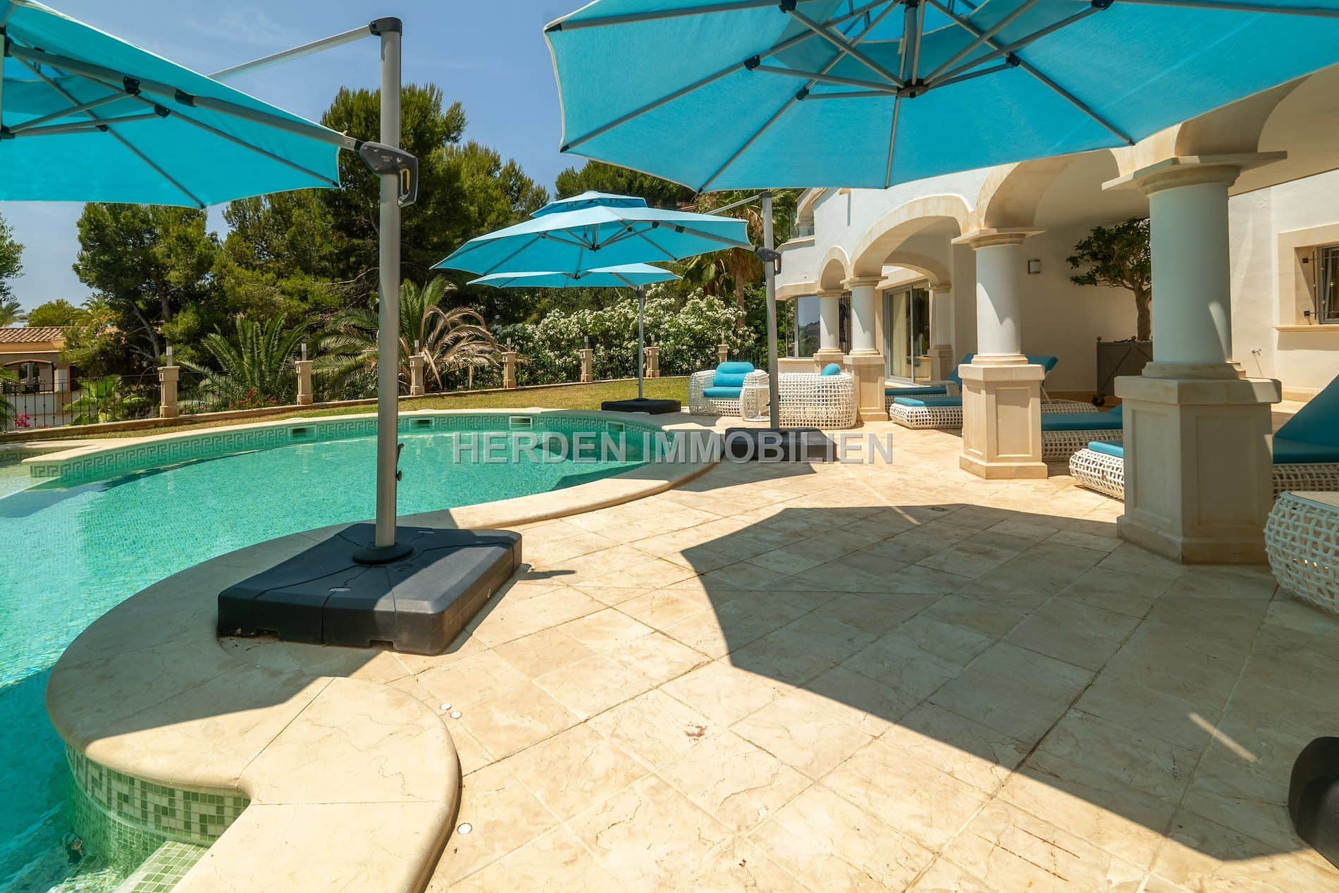 ESPECTACULAR VILLA DE LUJO CON IMPRESIONANTES VISTAS AL MAR EN COSTA DE LA CALMA MALLORCA - Foto 5