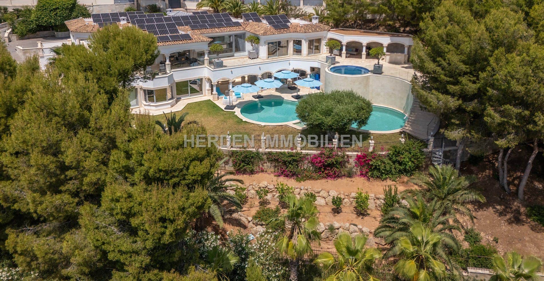 ESPECTACULAR VILLA DE LUJO CON IMPRESIONANTES VISTAS AL MAR EN COSTA DE LA CALMA MALLORCA - Foto 2