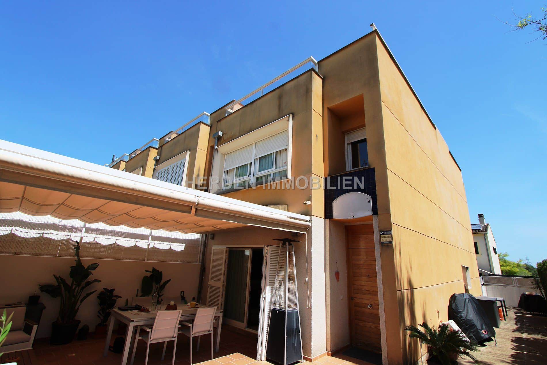 EXCLUSIVA CASA ADOSADA DE ESQUINA EN LA VILETA - PALMA DE MALLORCA - Foto 1