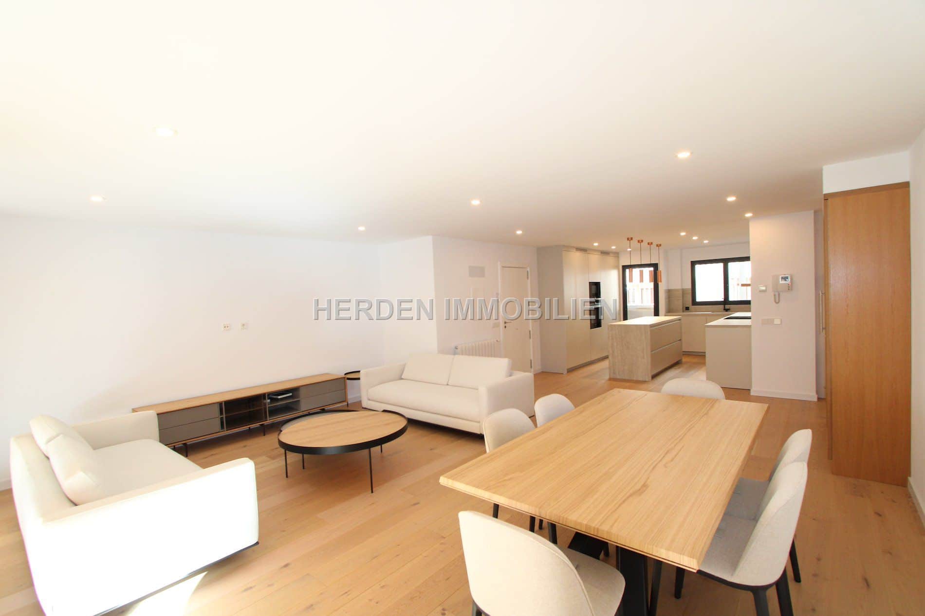 EXCLUSIVO PISO DE LUJO EN VENTA EN UNA UBICACIÓN PRIVILEGIADA EN EL CENTRO DE PALMA DE MALLORCA - Foto 2