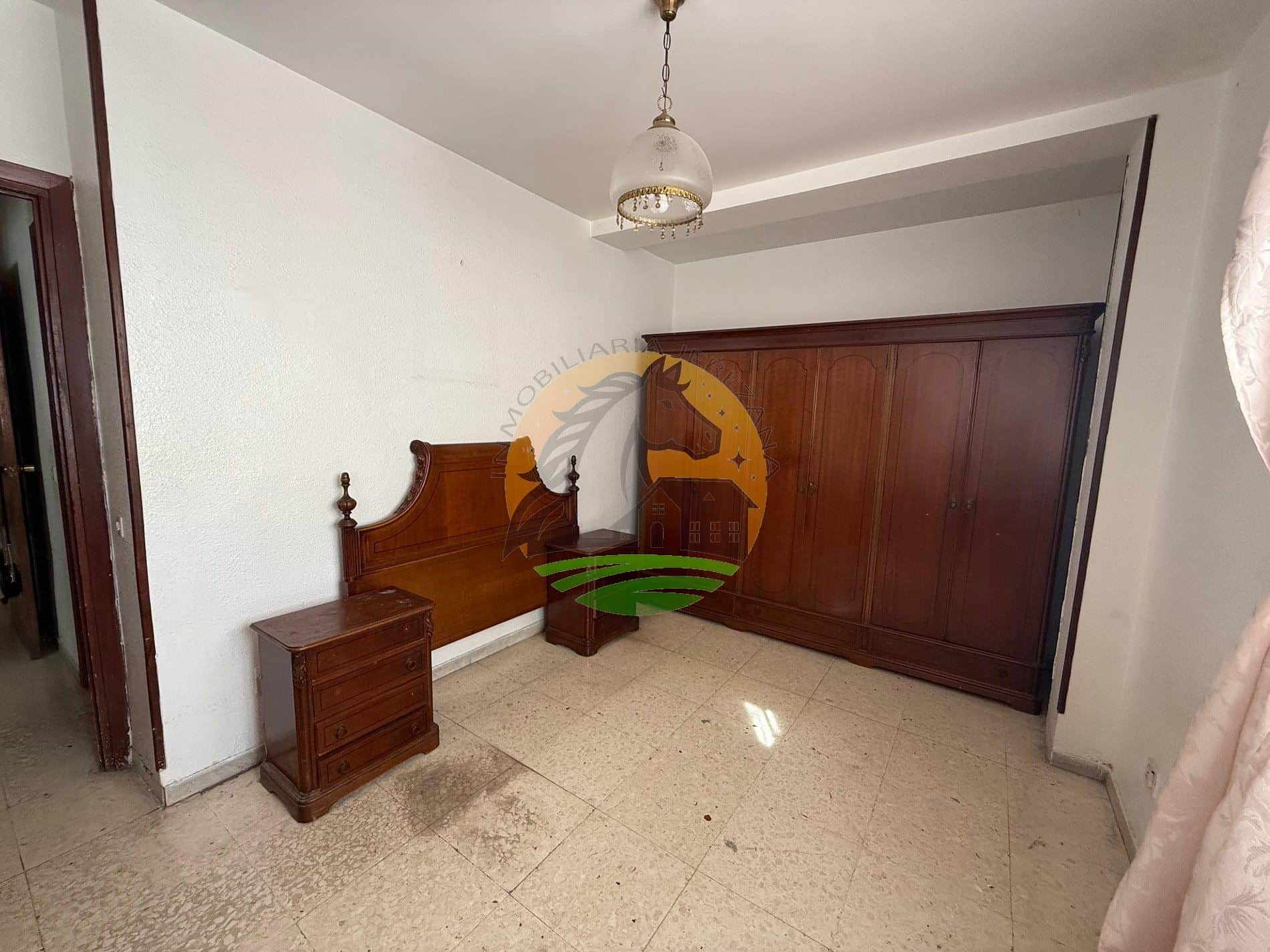 SE VENDE MARAVILLOSO BAJO - Foto 3