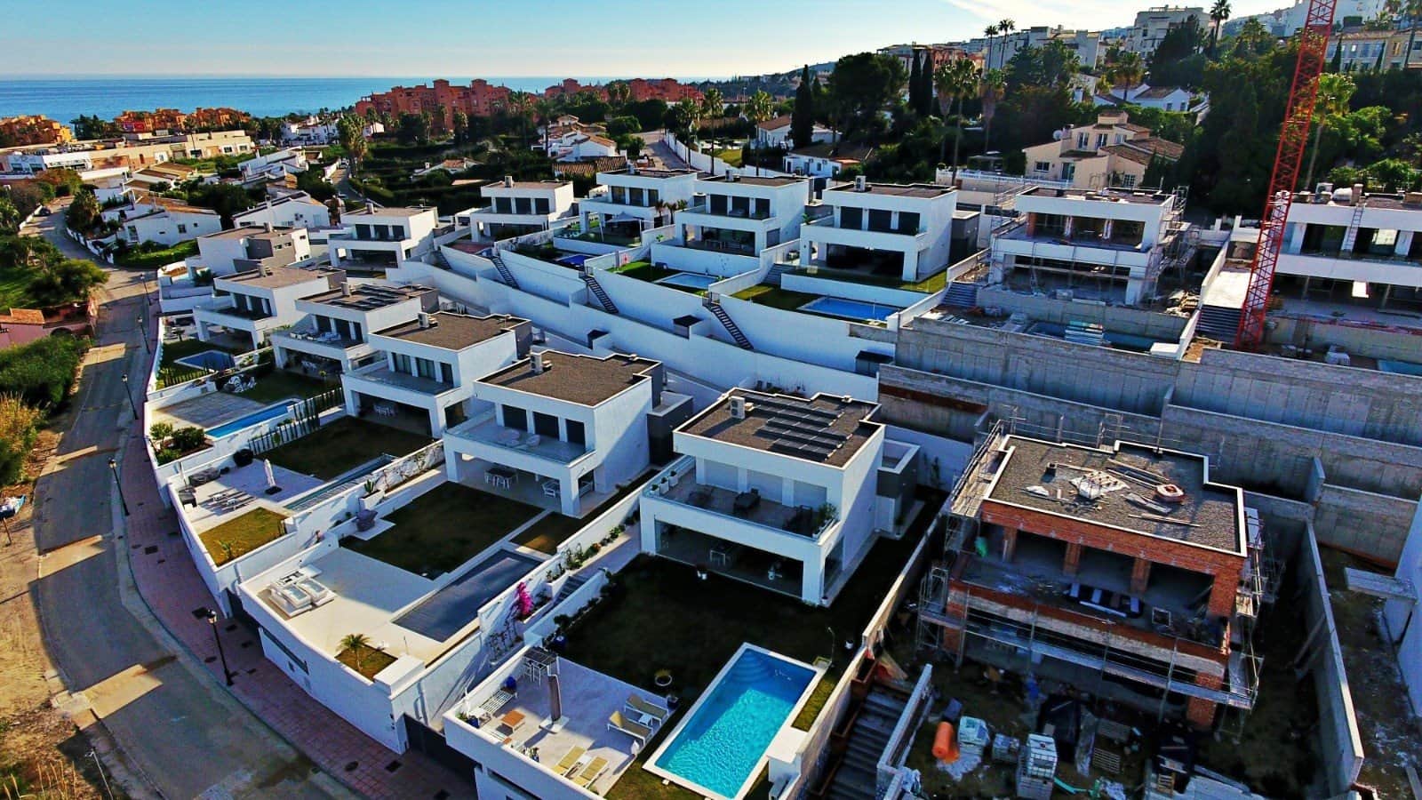 Exclusividad, Diseño y Vistas al Mar en La Duquesa.- - Foto 5