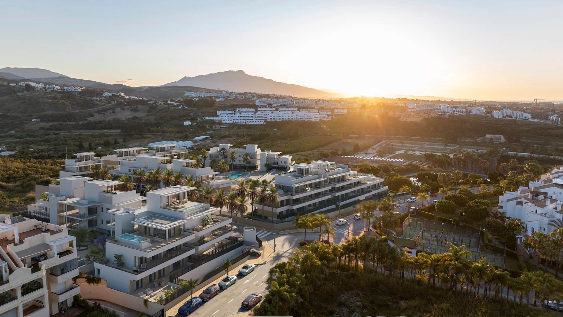 Exclusividad, diseño y calidad de vida en Estepona.- - Foto 3