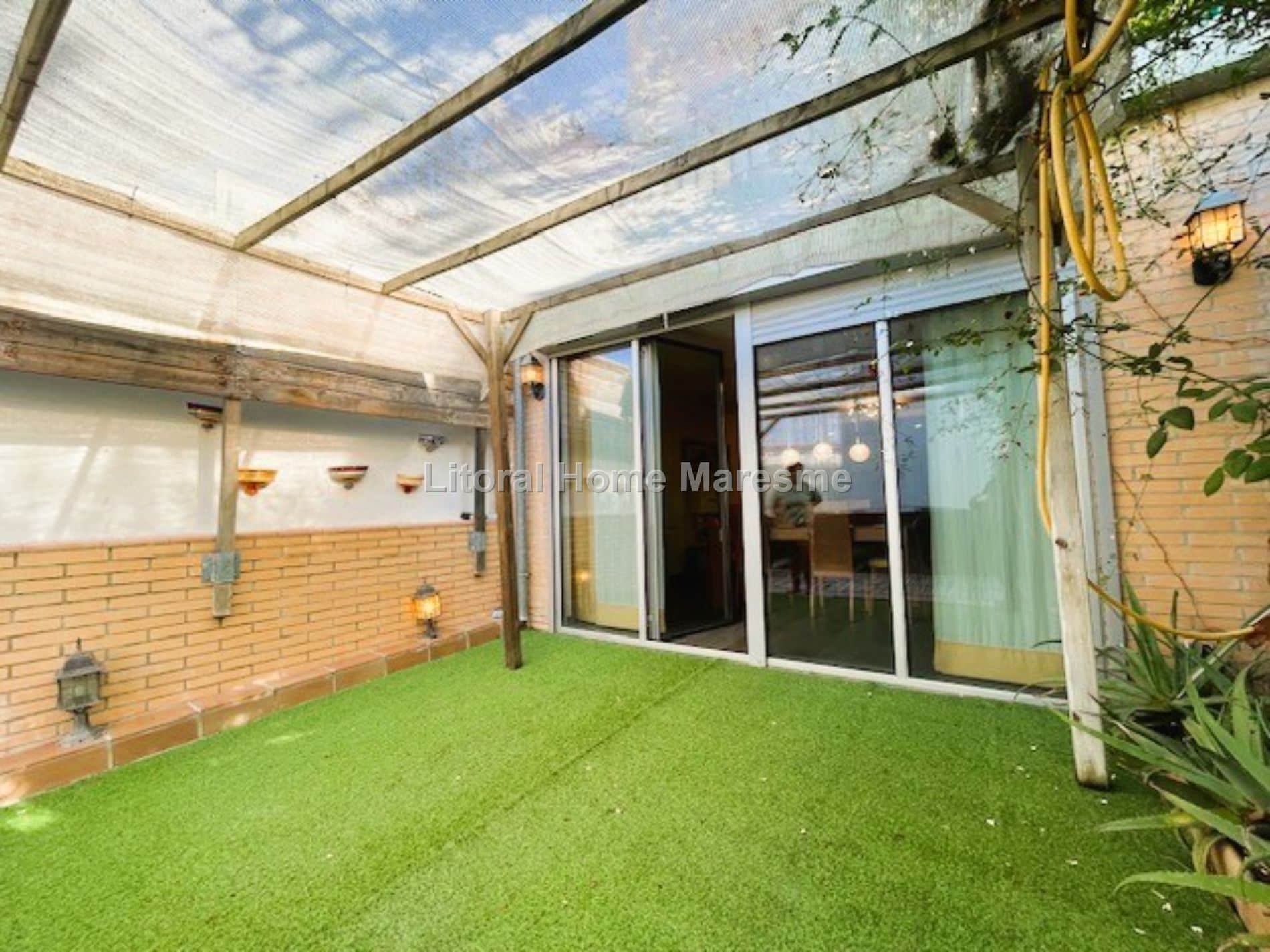 Exclusiva casa en Tiana con piscina, ascensor y mini-apartamento en zona Vilesa - Foto 4